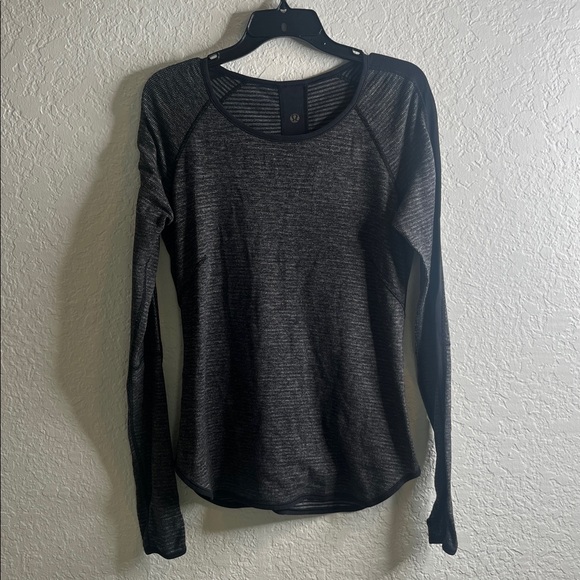 Lululemon Runder Under Reversible Long Sleeve Shirt - Picture 4 of 8